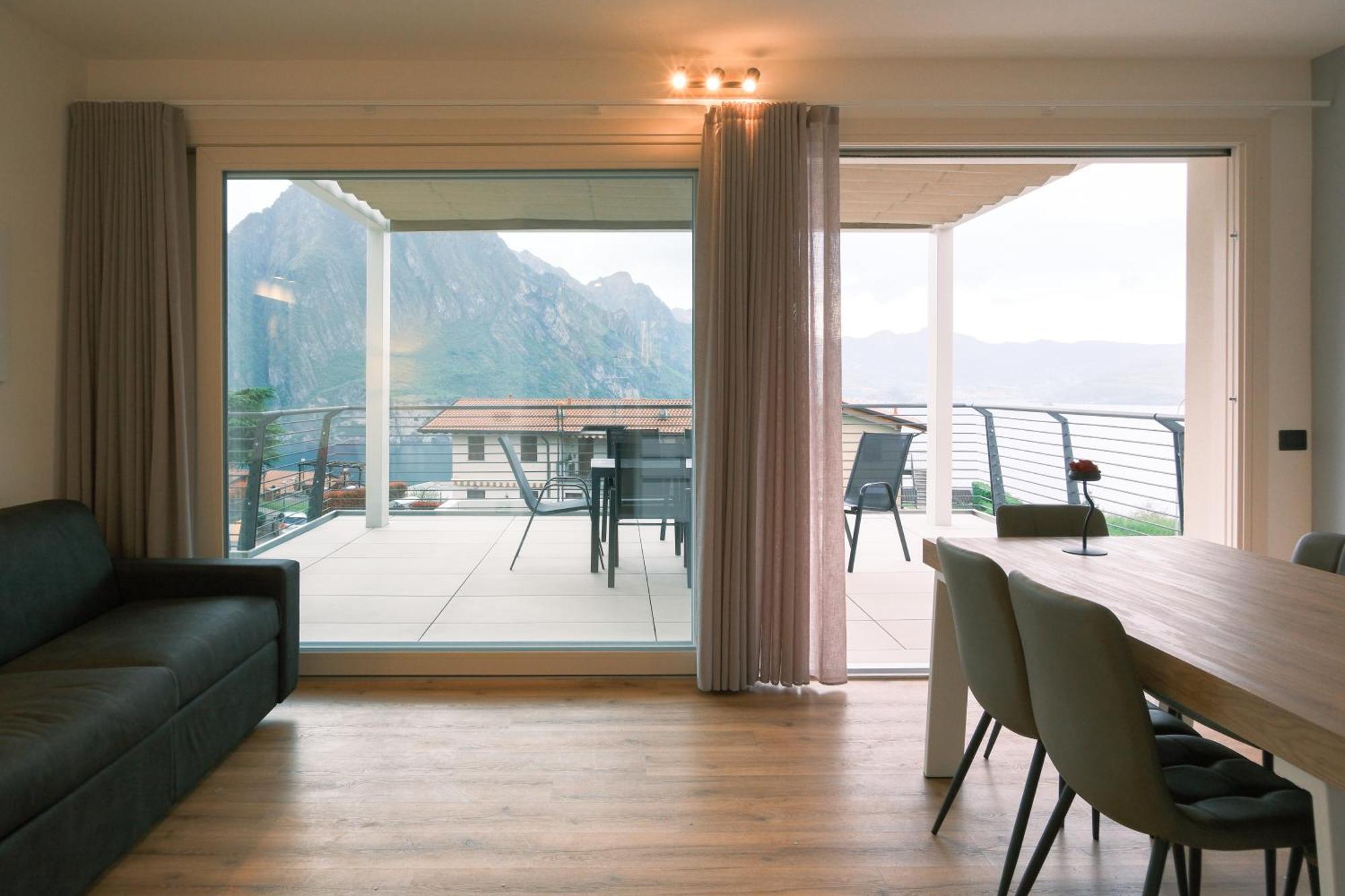 Costa Blu - Terrace Overlooking The Lake & Pool Riva di Solto Esterno foto