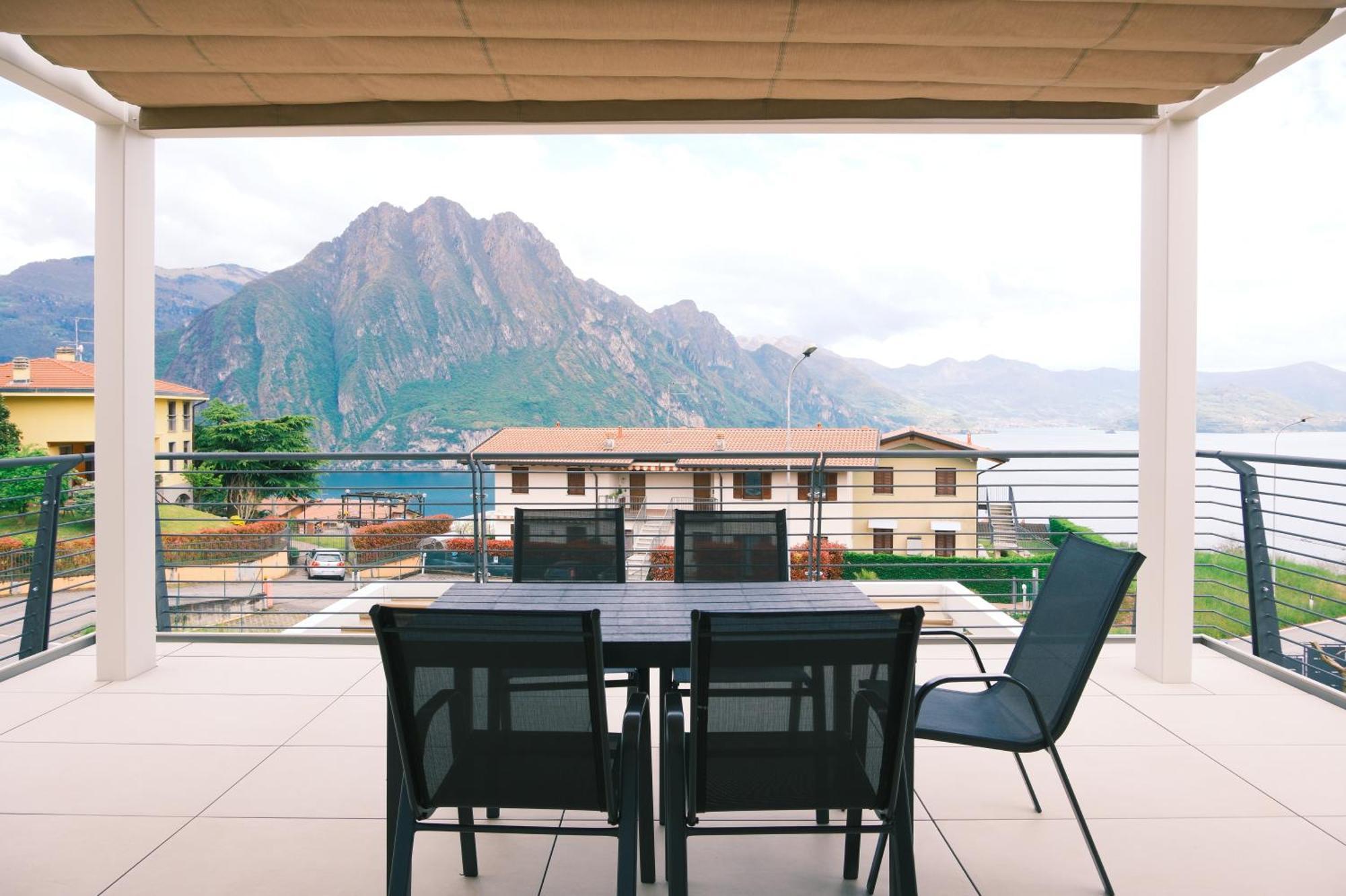 Costa Blu - Terrace Overlooking The Lake & Pool Riva di Solto Esterno foto