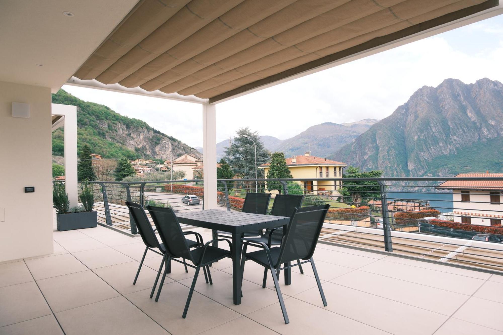Costa Blu - Terrace Overlooking The Lake & Pool Riva di Solto Esterno foto