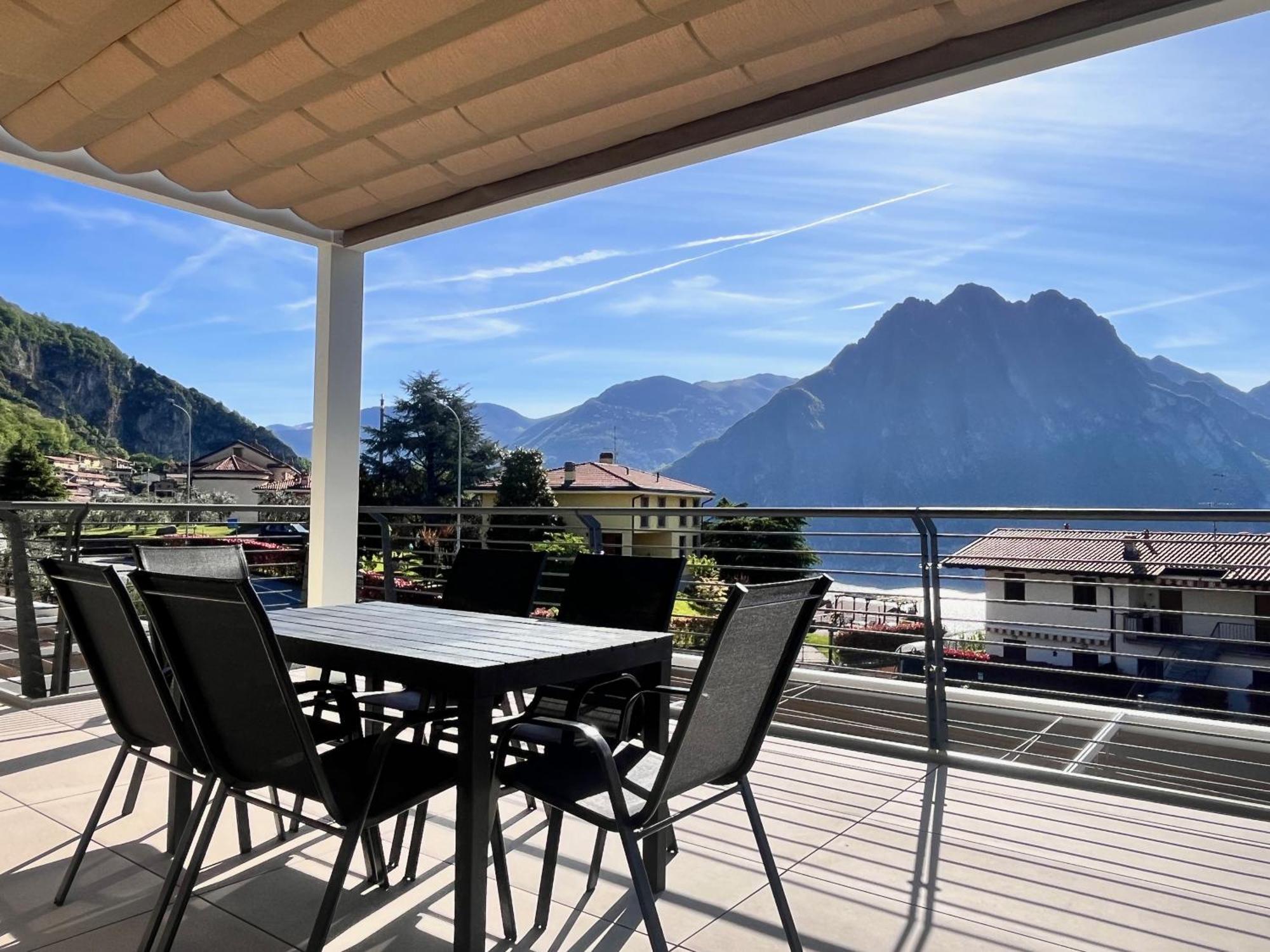 Costa Blu - Terrace Overlooking The Lake & Pool Riva di Solto Esterno foto